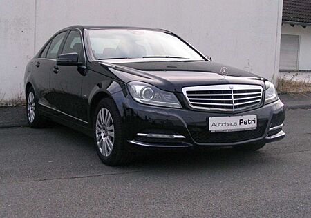 Mercedes-Benz C 200 CGI BlueEfficiency Elegance