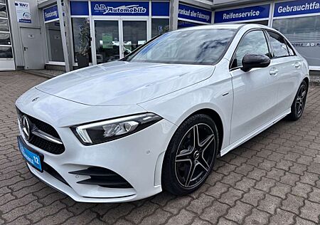 Mercedes-Benz A 200 Lim AMG-Line/LED HIGH-END/ALCANTARA/NIGHT-