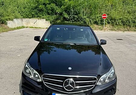 Mercedes-Benz E 400 4Matic - AMG Paket - Distronic Plus