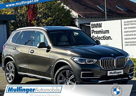 BMW X5 x40i IntAktLenk.PanoD.SurView.ACC Laser 20" HUD