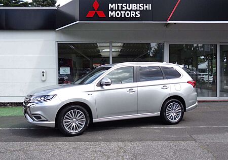 Mitsubishi Outlander PHEV Plus / Spirit 4WD