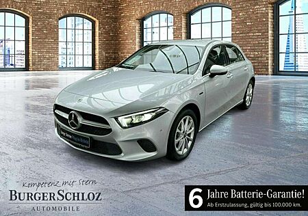 Mercedes-Benz A 250 e KAM PDC SpurH Navi AUT KlimaA LED LM