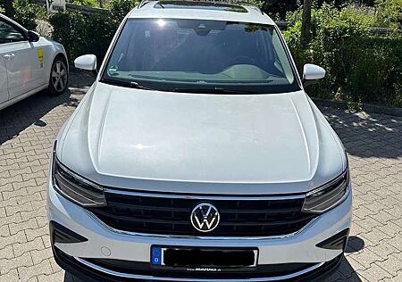 VW Tiguan Volkswagen 1.5 TSI OPF DSG Life
