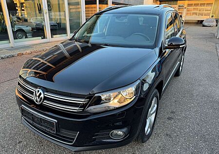 VW Tiguan Volkswagen 2.0 TDI 4Motion Sport **PANORAMA/PDC/SITZH./AHK**