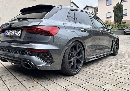 Audi RS3 HGP 650+, KW, ACC, Eventuri, Service Neu, TOP gepf