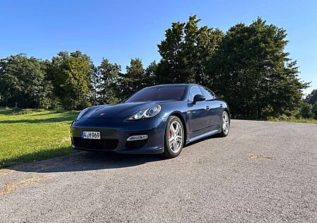 Porsche Panamera Turbo PDK