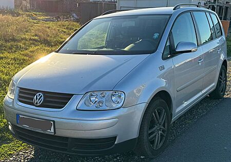 VW Touran Volkswagen 1.6 FSI Automatik