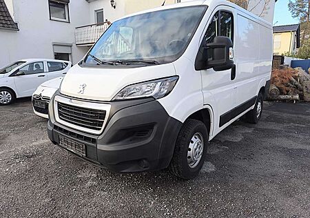 Peugeot Boxer 330 L1H1 Premium BlueHDi 120 Stop