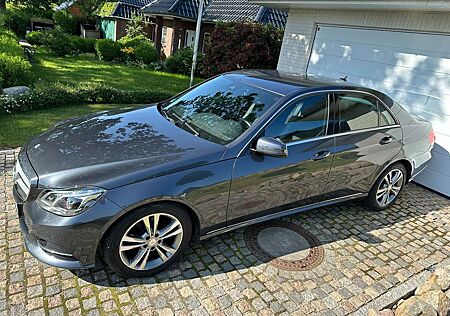 Mercedes-Benz E 200 Avantgarde 7G-TRONIC / top gepfl. / erst 90 tkm