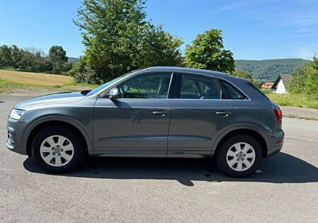 Audi Q3 2.0 TDI quattro S tronic design