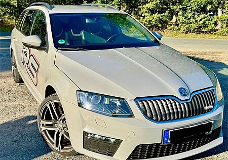 Skoda Octavia Combi 2.0 TDI (Green tec) DSG RS