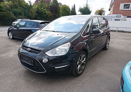 Ford S-Max Titanium