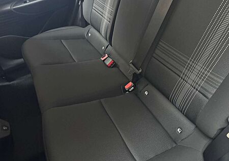 Hyundai Bayon 1.2 Wave + Winterpaket Navigation