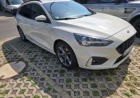 Ford Focus Turnier Diesel 1.5 EcoBlue ST-LINE