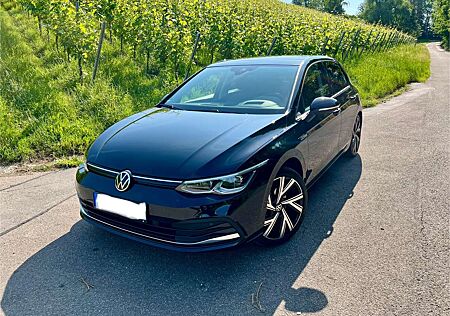 VW Golf Volkswagen VIII 1.5 eTSI OPF DSG Style