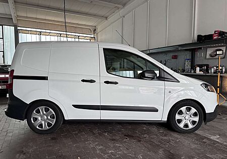Ford Transit Courier Trend seh gepflegtes Fahrzeug