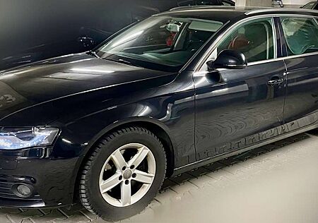 Audi A4 Avant 1.8 TFSI Tüv bis 08.26 PDC Xenon Led