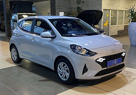 Hyundai i10 Pure dig.Cockpit Navi R.Cam PDC Klima DAB