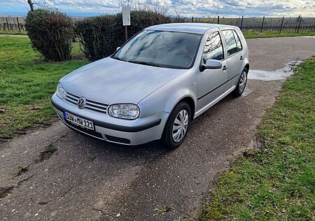 VW Golf Volkswagen