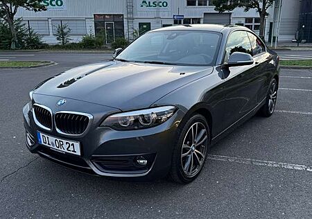 BMW 218 i Sport Line