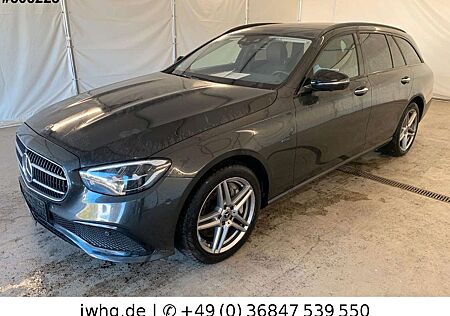 Mercedes-Benz E 300 de 4M Avantg LED HeadUp Widescr 360K AHK