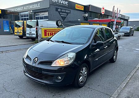 Renault Clio III 1.4 16V Le Iene