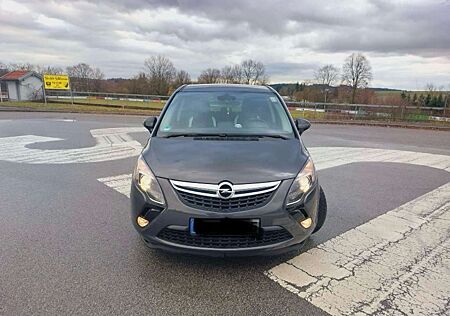 Opel Zafira Tourer Edition