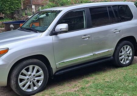 Toyota Land Cruiser V8 D-4D AUTOM. EXECUTIVE 1.HAND ORIGINAL 97 000KM!