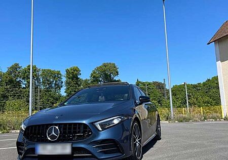 Mercedes-Benz A 35 AMG 4Matic Speedshift DCT 7G