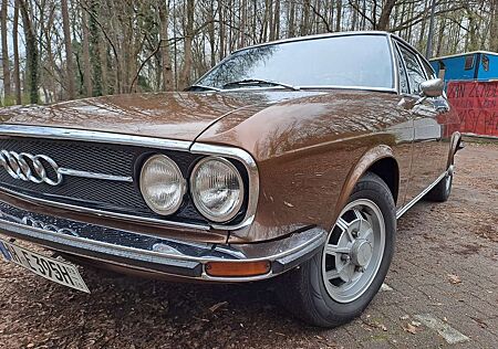 Audi 100 coupe