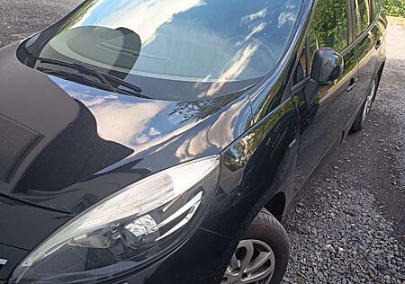 Renault Grand Scenic dCi 110 EDC LIMITED