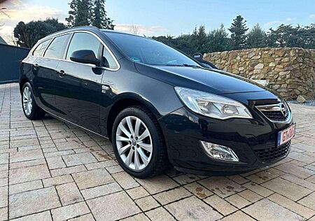 Opel Astra J 1.4 Sports Tourer 150 Jahre +LPG Gas