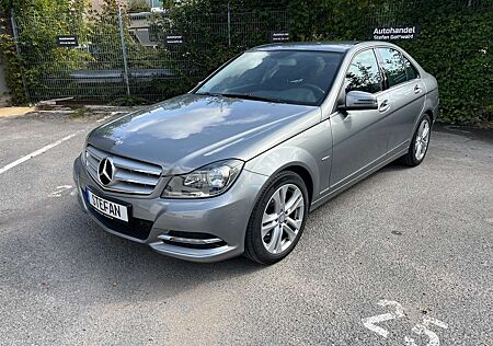 Mercedes-Benz C 180 CGI BlueEfficiency, Navi, Klima, PDC, Tüv