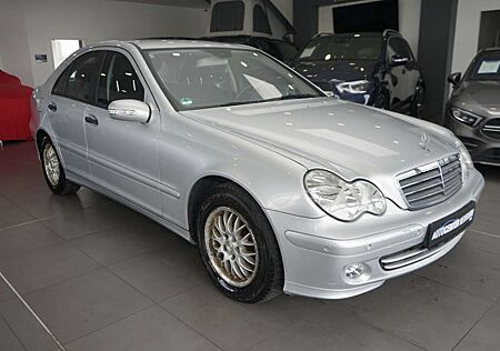 Mercedes-Benz C 200 NAVI+KAMERA+SITZHEIZUNG+TEMPOMAT