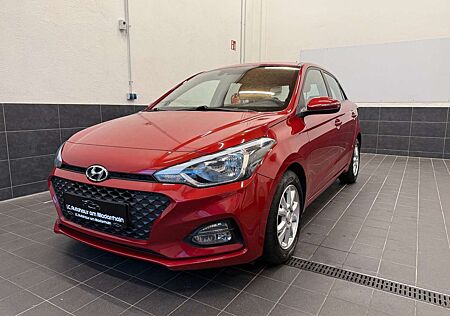 Hyundai i20 Select|EU6|KAMERA|WENIG KM|1.HAND|CARPLAY|