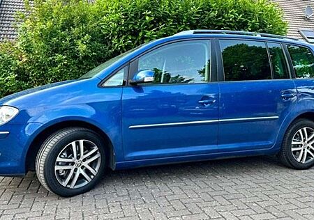 VW Touran Volkswagen Diesel 2.0 TDI DPF Highline