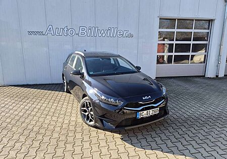 Kia Cee'd Ceed / Ceed Sportswagon 1.5 T-GDI (140 PS) ISG DCT7 Spiri