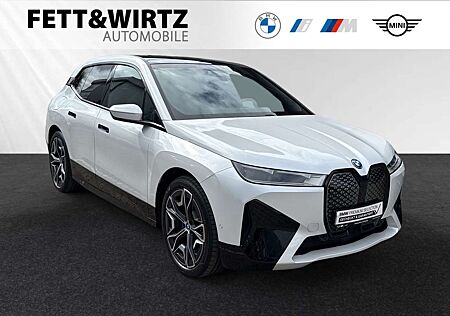 BMW iX xDrive40 AHK|PanoSkyLounge|HarmanKardon