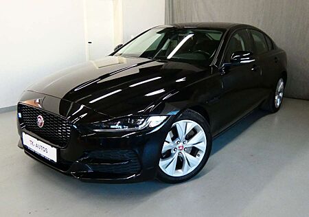 Jaguar XE 2.0 D,1.Hand,Navi,Leder,LED,Tempo-ACC,S-Heft