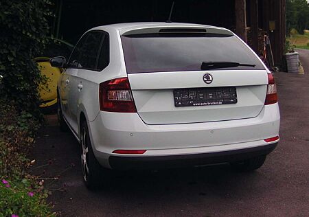 Skoda Rapid /Spaceback 1.4 TDI,Joy,Klimatr.Navi,Reifen,Kuppl. neu!