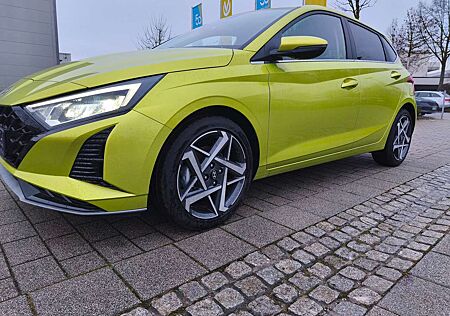 Hyundai i20 1.0 T-GDI 100 PS/Navi/Klimaautom/LED/17 Zoll/Alu