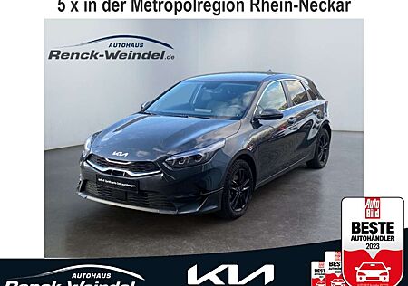 Kia Cee'd Ceed / Platinum Edition 1.5 T-GDI DCT Navi Klimaaut Bi-LE