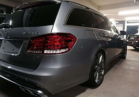 Mercedes-Benz E 63 AMG S T-Modell *Collector*Carbon*Fond*Pano