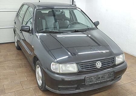 VW Polo Volkswagen 60 KLIMA SHZ SERVO ALLWETTER CD AUX MP3
