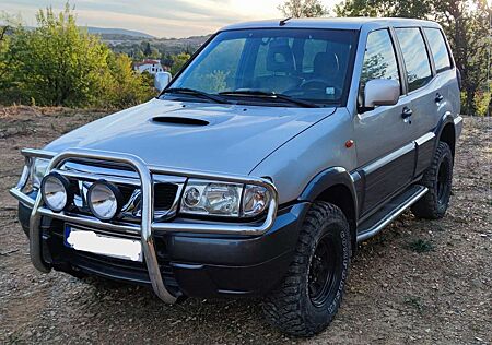 Nissan Terrano 2.7 TD Elegance