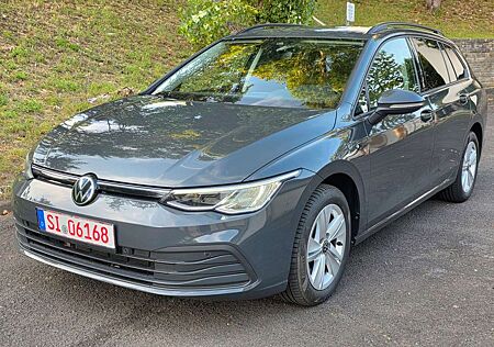 VW Golf Volkswagen VIII Variant Life,1HAND,DSG,LED,DIGITAL