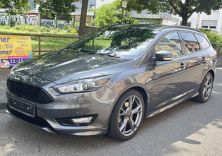 Ford Focus ST-Line