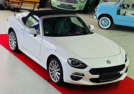 Fiat 124 Spider Lusso -Leder -Navigation