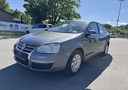 VW Jetta Volkswagen V 1.6 Trendline / Klima