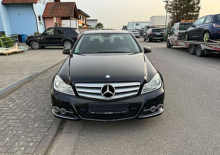 Mercedes-Benz C 200 CGI BlueEfficiency (204.048)